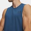 Cut-Off-Tanktop mit Ausschnitt links auf der Brust Cut-Off-Tanktop mit Ausschnitt links auf der Brust