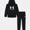 Fleece-Set mit großem Logo und Kapuze für Kinder Fleece-Set mit großem Logo und Kapuze für Kinder