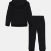 Fleece-Set mit großem Logo und Kapuze für Kinder Fleece-Set mit großem Logo und Kapuze für Kinder