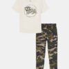 Freedom Flag Kurzarm-Shirt & Jogginghose-Set Freedom Flag Kurzarm-Shirt & Jogginghose-Set