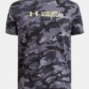 Kurzarm-Shirt mit Allover-Camouflage-Print