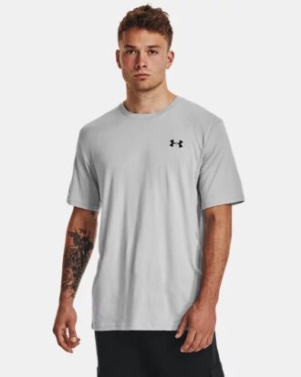 T-Shirt mit Logo auf der linken Brust